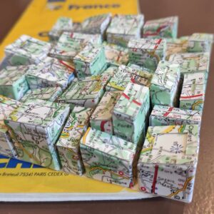 Lees meer over het artikel Expositie Honderd vierkante cm Kunst